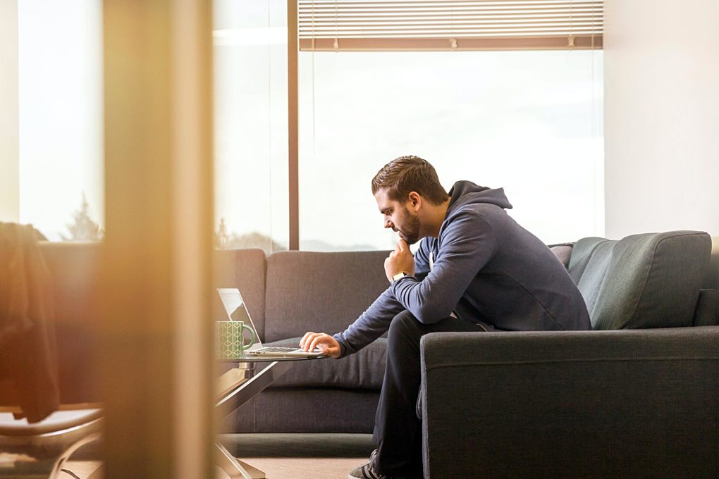 Linkedin sales navigator G xz2z H Z34 unsplash